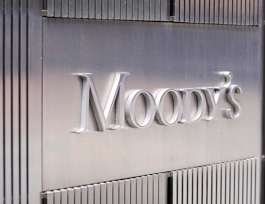 Moody’s sube la nota de cinco empresas por el nuevo escenario macro argentino