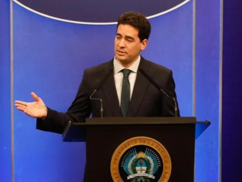 El Gobierno confirmó que Adorni mantiene la custodia por «cuestiones de seguridad»