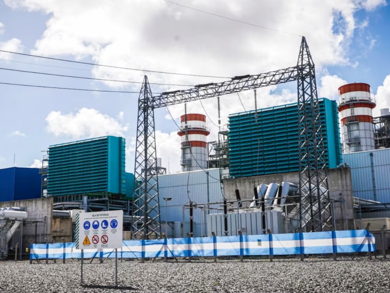 Adjudican más almacenamiento energético con baterías para reducir cortes de luz