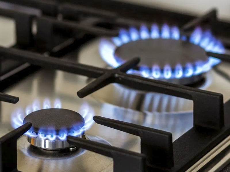 El Gobierno autorizó nuevos aumentos en las tarifas de luz y gas en agosto