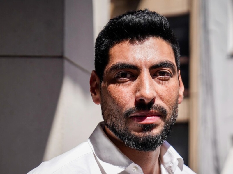Detuvieron a Facundo Moyano por agredir a una mujer en su departamento