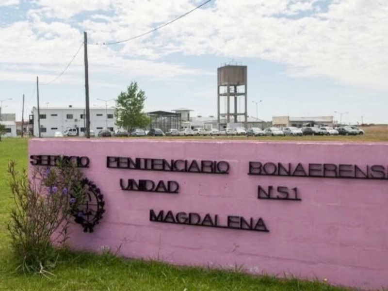 Detienen a 15 agentes penitenciarios por torturas a presas en el penal de Magdalena