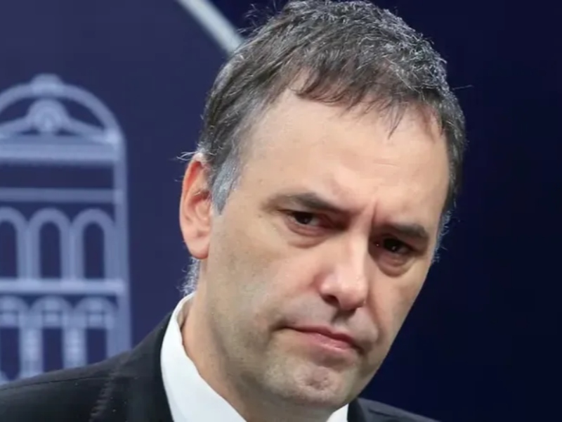 Adorni pidió a la Justicia dos semanas más para presentar su justificación de bienes