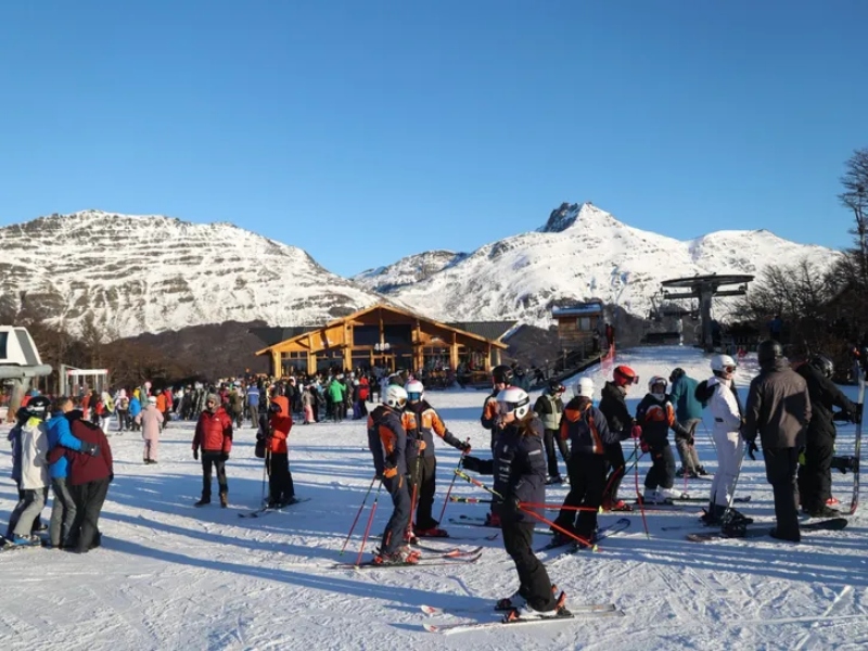 Fin de semana largo: viajaron más de un millón de turistas y el gasto cayó 6,3%