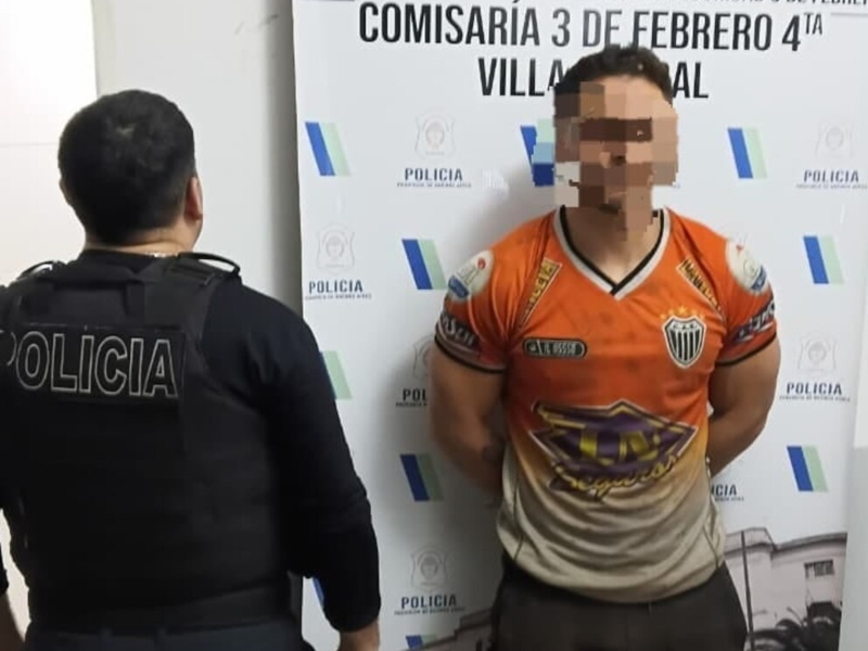 El exjugador de River Ezequiel Cirigliano fue detenido por quitarle el arma a una policía