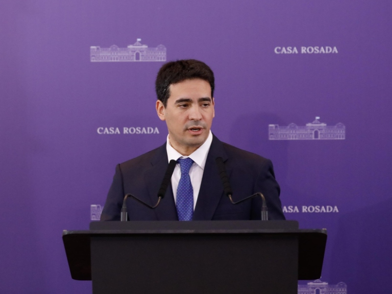 El Gobierno minimizó la suba del riesgo país: «Obedece a la incertidumbre global»